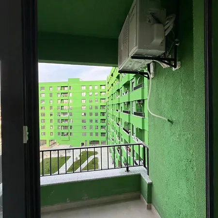 דירה Urban Nest טיראנה